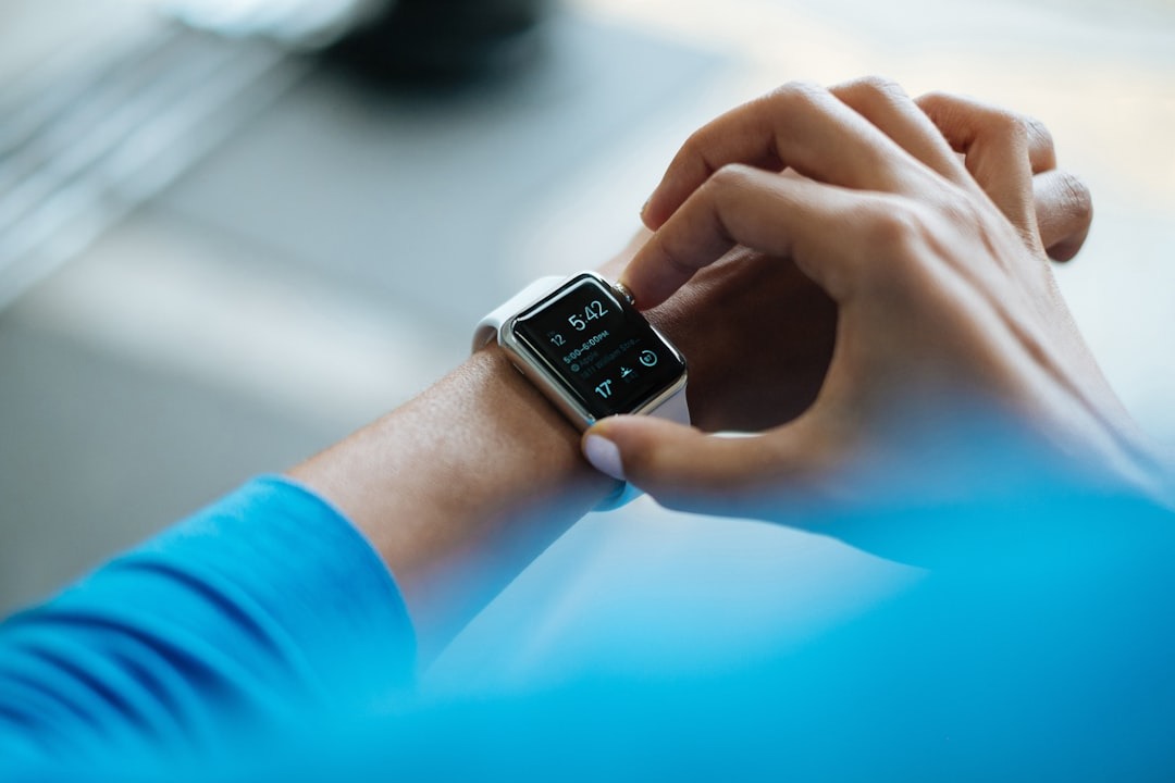 Next-Gen Wearable Health Tech: Revolutionizing Personal Health Management